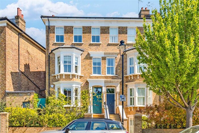 4 Bedroom End Of Terrace House For Sale In South Hill Park Gardens, Hampstead, London, NW3
