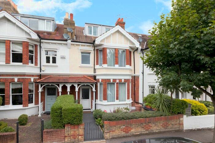 3 Bedroom Flat To Rent In Southdean Gardens, London, SW19