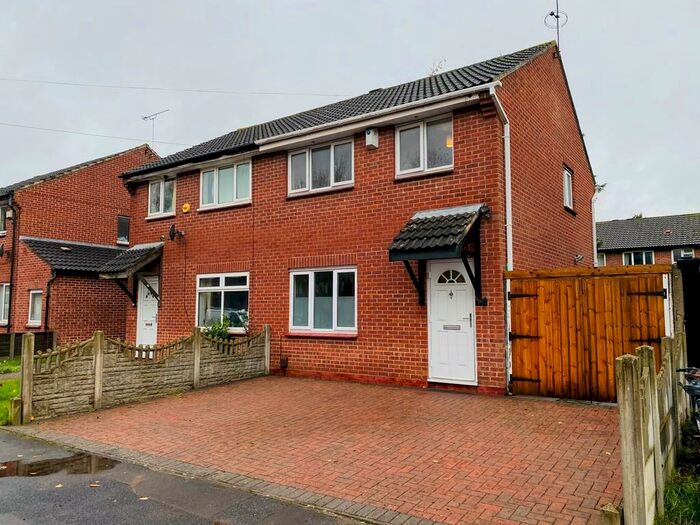 3 Bedroom Semi-Detached House To Rent In Alexandra Road, Birmingham, B5