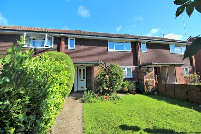 2 Bedroom Maisonette To Rent In Wildfield Close, Wood Street Village, Guildford, GU3