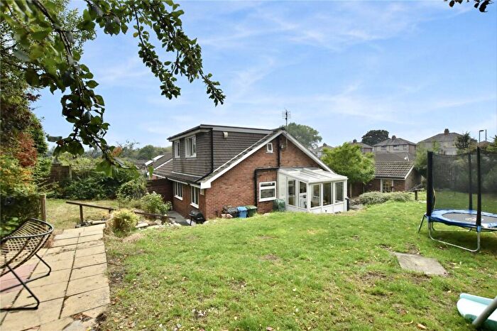 3 Bedroom Bungalow For Sale In Cherwell Close, Oldham, Greater Manchester, OL8