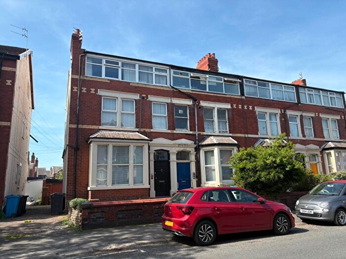 Flat To Rent In St David's Road South, Lytham St Annes, FY8