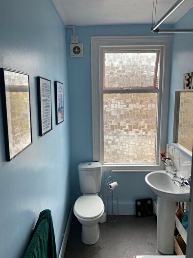 1 Bedroom Terraced House To Rent In Grosmont Place, Bramley, Leeds, LS13