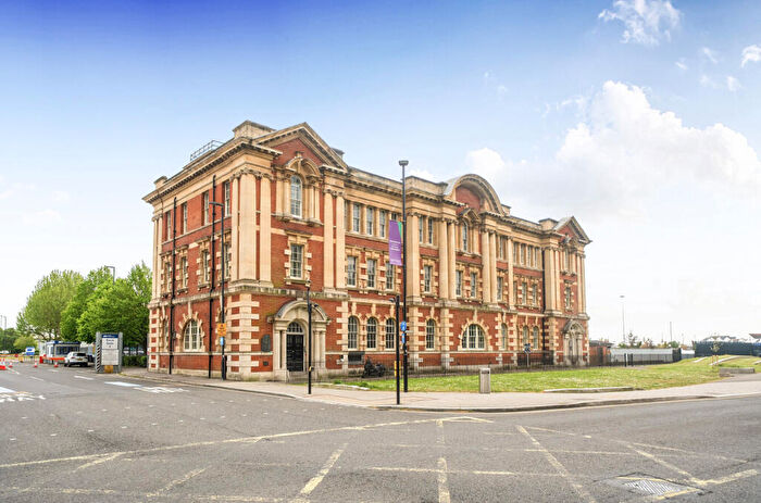 2 Bedroom Flat For Sale In Platform Road, Southampton, Hampshire, SO14