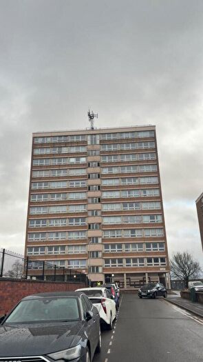 2 Bedroom Flat For Sale In Westwood Court, Hordley Street, Stoke-on-Trent, Staffordshire, ST1