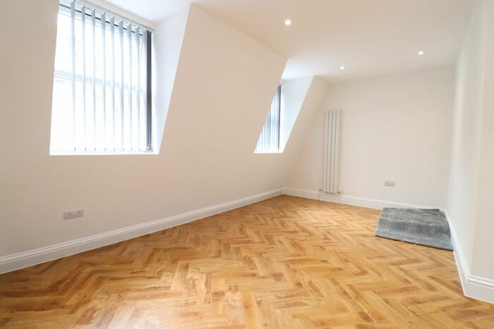 2 Bedroom Flat To Rent In Trinity Road, London, SW17