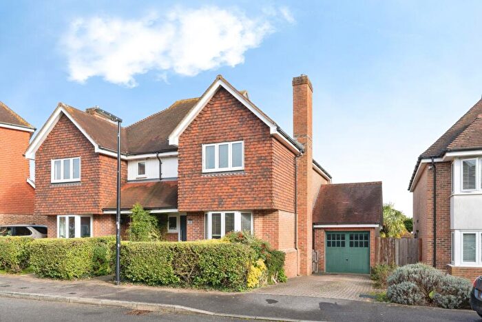 3 Bedroom Semi Detached House For Sale In Michael Lane, Guildford, Surrey, GU2