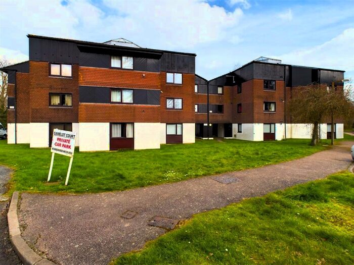 Flat To Rent In Camelot Court, Ifield West, RH11