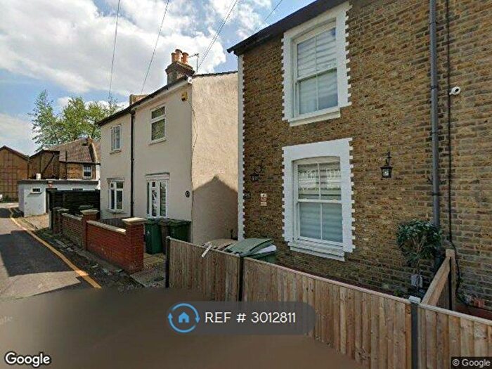 2 Bedroom Semi Detached House To Rent In Crown Road, Sutton, SM1