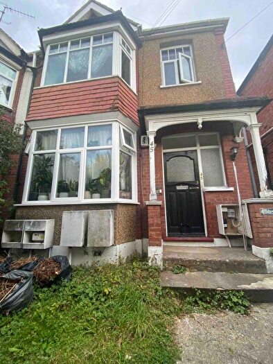 3 Bedroom Maisonette To Rent In Beresford Road, Harrow, HA1