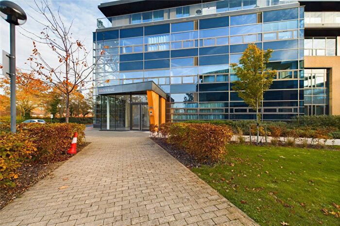 2 Bedroom Flat To Rent In Wokingham Road, Bracknell, Berkshire, RG42