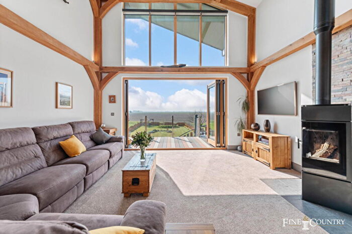 2 Bedroom Detached House For Sale In Gedney Drove End, PE12