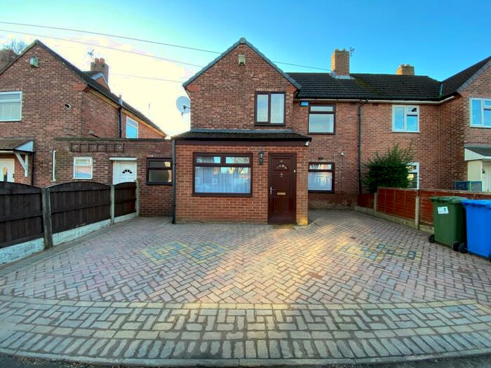 3 Bedroom Semi-Detached House To Rent In Totnes Road, Sale, M33