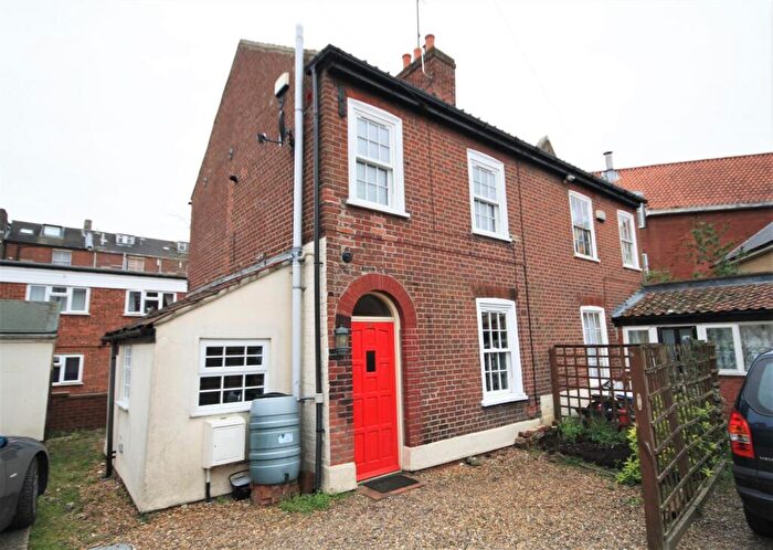 2 Bedroom Semi Detached House For Sale In Cathedral Street, Norwich, NR1