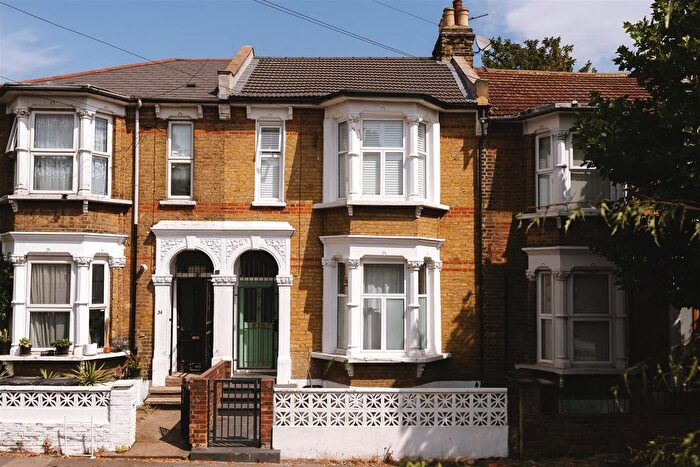 4 Bedroom Property To Rent In Mount Pleasant Lane, London, E5