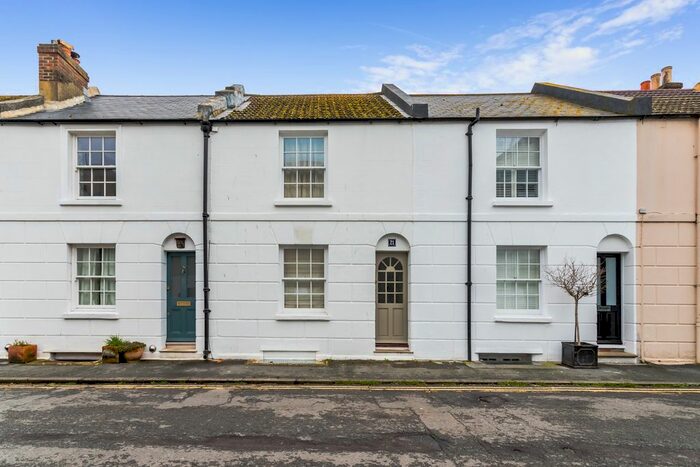 2 Bedroom Terraced House To Rent In Foundry Street, Brighton, BN1