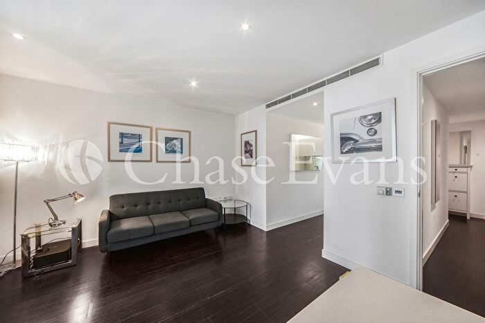 1 Bedroom Flat To Rent In Pan Peninsula Square, Canary Wharf, London, E14