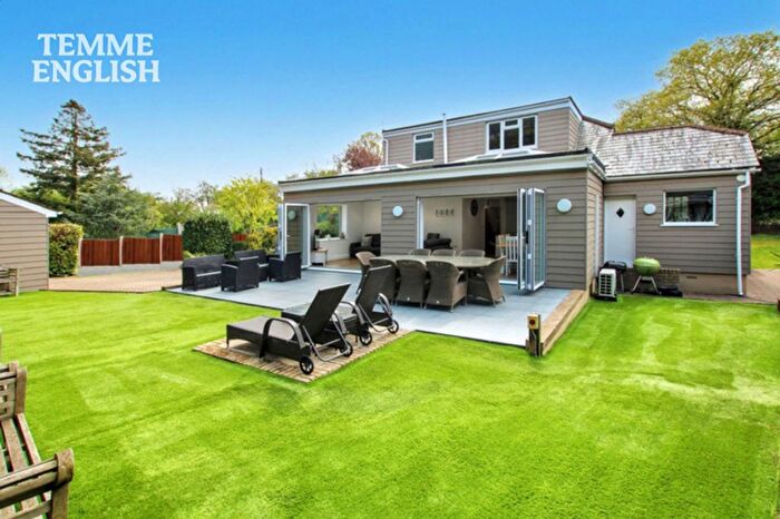 3 Bedroom Detached House For Sale In Dry Street, Langdon Hills, SS16