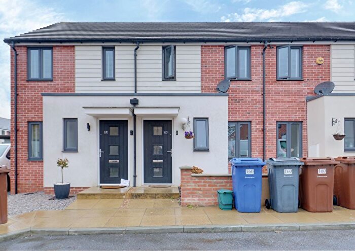 2 Bedroom Terraced House For Sale In Belhouse Avenue, Aveley, South Ockendon, RM15