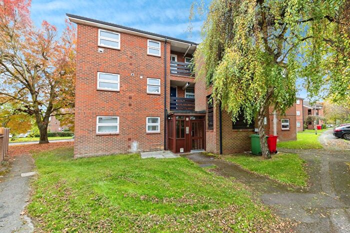 1 Bedroom Flat For Sale In Athelstan Walk North, Welwyn Garden City, AL7