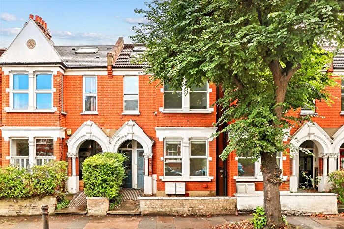 2 Bedroom Flat For Sale In Southfield Road, London, W4
