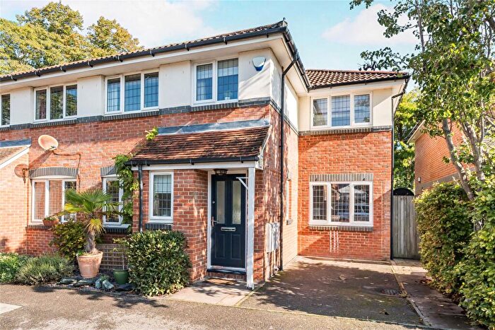 4 Bedroom Semi Detached House For Sale In Hastings Drive, Surbiton, KT6