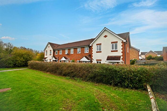 3 Bedroom End Of Terrace House For Sale In Sheffield Park Way, Eastbourne, BN23