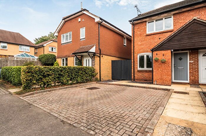 2 Bedroom End Of Terrace House For Sale In Portia Grove, Warfield, Bracknell, Berkshire, RG42