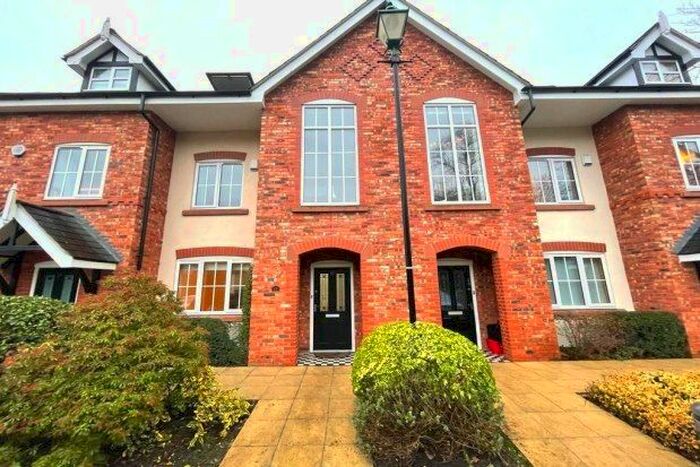 3 Bedroom Property To Rent In Hartley Hall Gardens, Manchester, M16