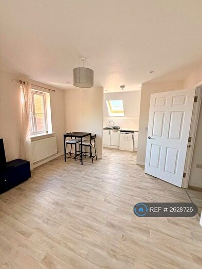 1 Bedroom Flat To Rent In Ducketts Mead, Reading, RG2