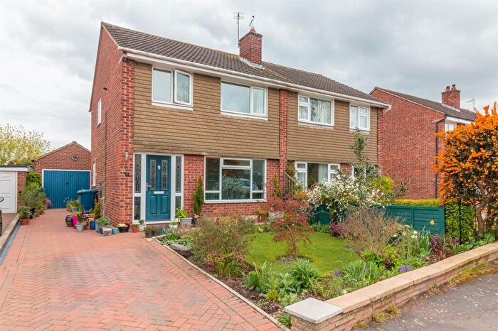 3 Bedroom Semi-Detached House For Sale In Kendal Road, Cropwell Bishop, NG12