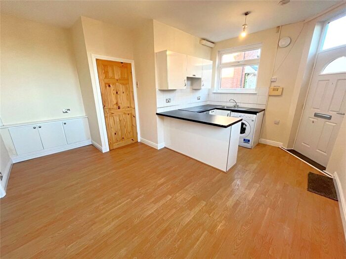 1 Bedroom Flat To Rent In Norman Street, Ilkeston, Derbyshire, DE7