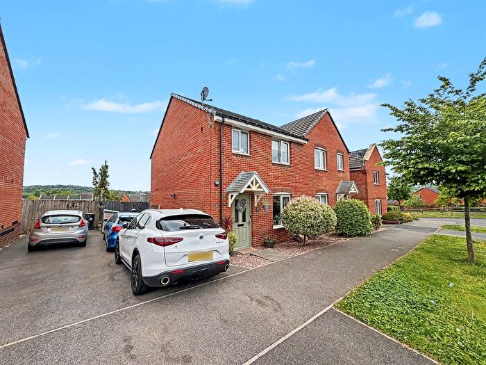3 Bedroom Semi Detached House For Sale In Gale Way, Tiverton, EX16