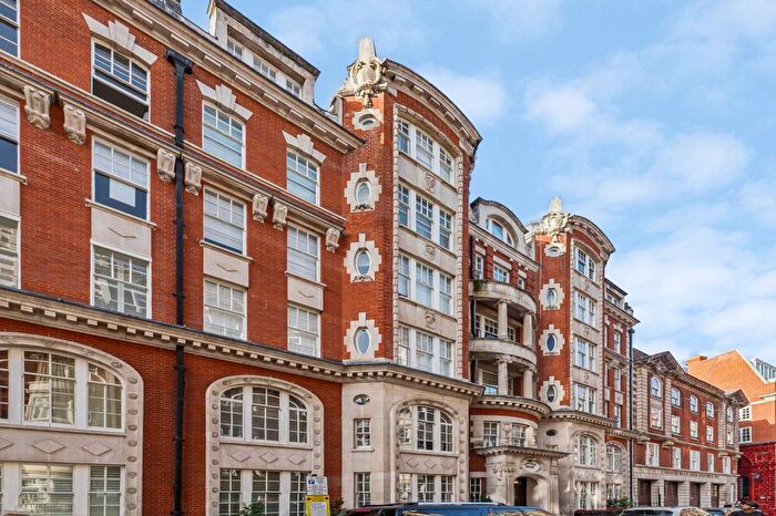 2 Bedroom Flat For Sale In Basil Street, Knightsbridge, SW3