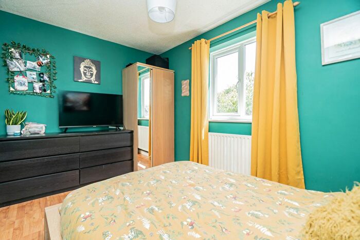 2 Bedroom Semi-Detached House For Sale In Calverleigh Crescent, Furzton Milton Keynes, MK4