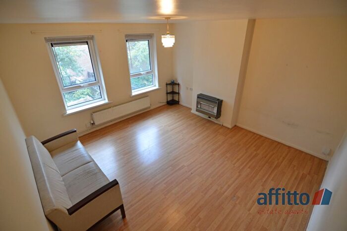 1 Bedroom Flat For Sale In Ipswich Close, Leicester, LE4