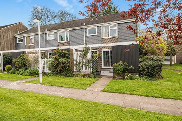 3 Bedroom End Terrace House For Sale In Edinburgh Gardens, Windsor, SL4