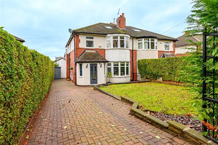 4 Bedroom Semi Detached House For Sale In The View, Roundhay, LS8