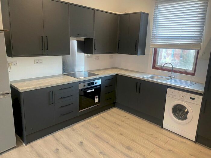 4 Bedroom Flat To Rent In Albion Road, Stoke Newington, N16