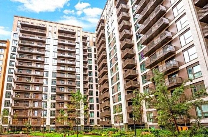 1 Bedroom Flat To Rent In Ellipse House, Eden Place, Custom House, E16