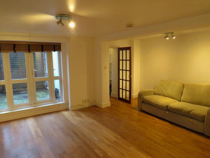 1 Bedroom Flat To Rent In Wembury Mews, Highgate, N6