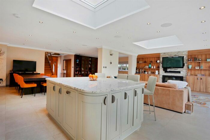 7 Bedroom Detached House To Rent In Meadowside Road, Cheam, Sutton, SM2