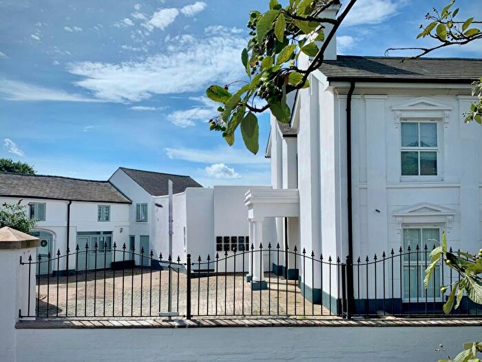 1 Bedroom Apartment To Rent In Abberley House, Himley Road, Dudley, DY1