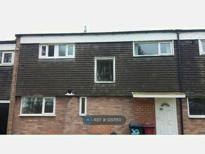 4 Bedroom Terraced House To Rent In St Aidens Avenue, Blackburn BB2