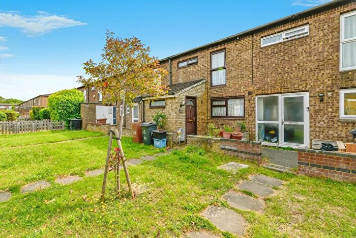 3 Bedroom Terraced House For Sale In Canterbury Way, Stevenage, SG1