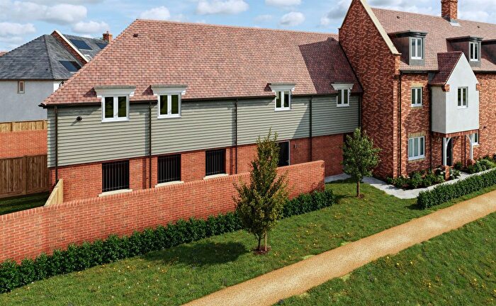 2 Bedroom Property For Sale In Daggons Road, Alderholt, Fordingbridge, SP6