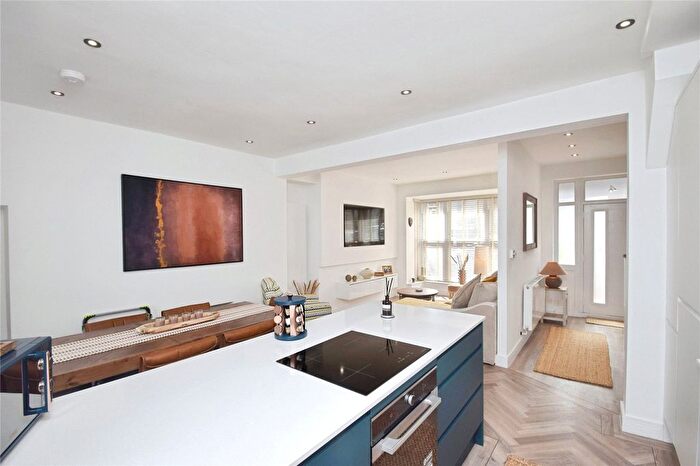 3 Bedroom Semi-detached House For Sale In Park Avenue, Mumbles, Swansea, SA3