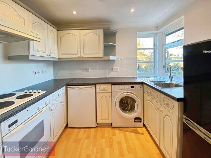1 Bedroom Flat To Rent In Wedgewood Drive, Cambridge, CB1