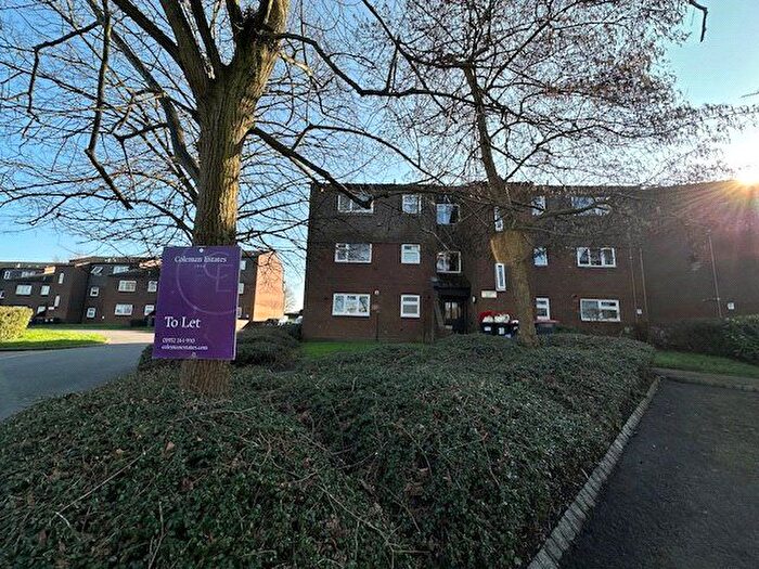 2 Bedroom Flat To Rent In Prince Charles Crescent, Malinslee, Telford, Shropshire, TF3