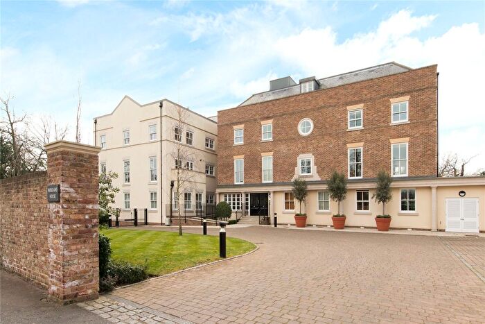 1 Bedroom Flat To Rent In Ham Common, Richmond, TW10